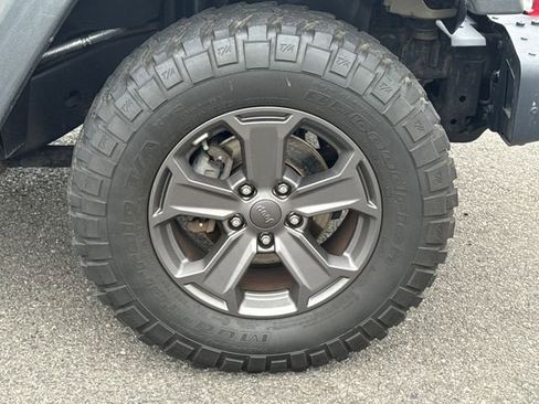 Used 2017 Jeep Wrangler Rubicon AWD/4WD image 8