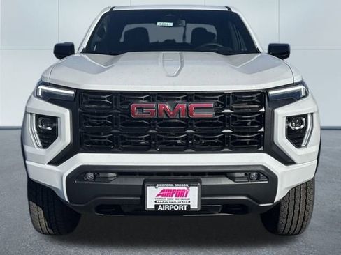 New 2026 GMC Canyon Elevation w/ Convenience Package image 4