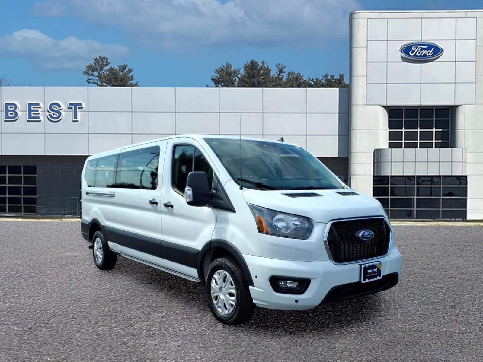 Used 2025 Ford Transit 350 XLT RWD image 10