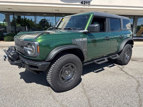 Used 2024 Ford Bronco Everglades AWD/4WD image 9