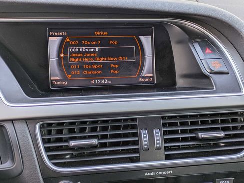 Used 2013 Audi A4 2.0T Premium Plus w/ Premium Plus Pkg image 28