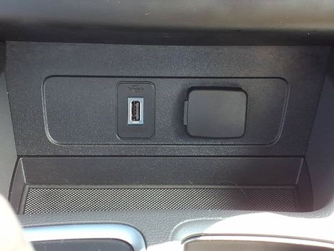 Used 2018 Ford Escape Titanium AWD/4WD image 20