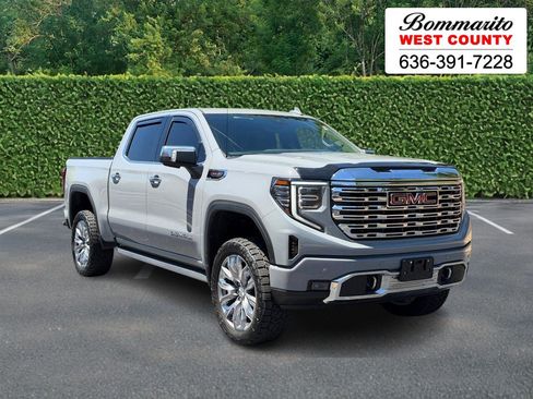 Used 2025 GMC Sierra 1500 Denali w/ Denali Reserve Package AWD/4WD image 1