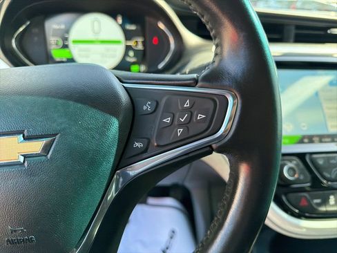 Used 2020 Chevrolet Bolt LT FWD image 21