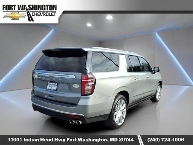 Used 2024 Chevrolet Suburban High Country AWD/4WD image 3