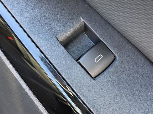 New 2026 Chevrolet Equinox LT image 35