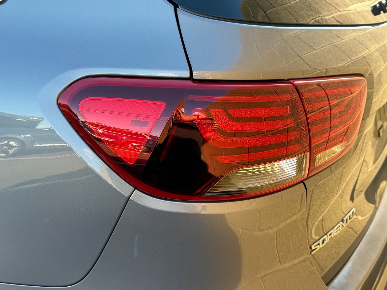 Used 2019 Kia Sorento L FWD image 7