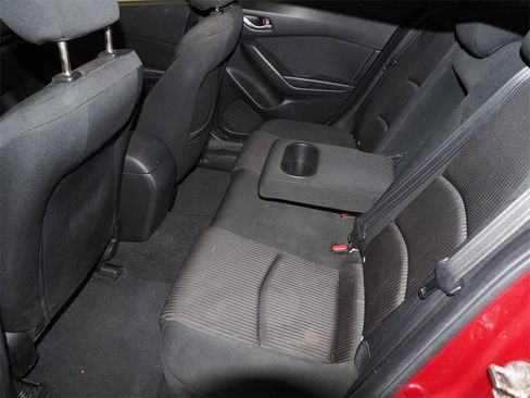 Used 2016 MAZDA MAZDA3 i Sport w/ Preferred Equipment Package image 8