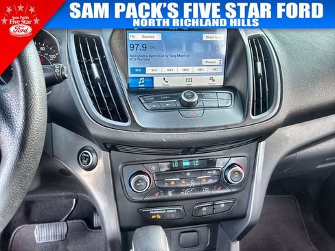 Used 2019 Ford Escape SE FWD image 25