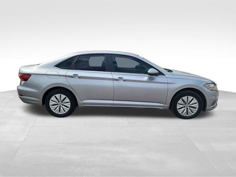 Used 2019 Volkswagen Jetta S w/ Driver Assistance Package image 9