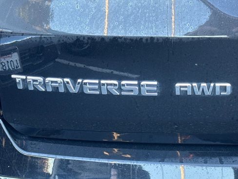 Used 2022 Chevrolet Traverse High Country image 47