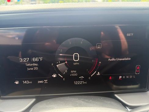 Used 2025 GMC Terrain Elevation w/ Elevation Premium Package AWD/4WD image 16