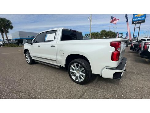 Used 2025 Chevrolet Silverado 1500 High Country AWD/4WD image 4