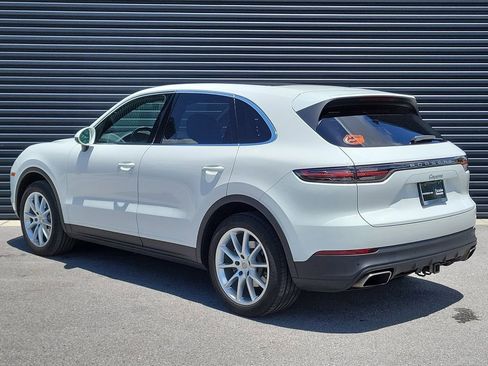 Certified 2020 Porsche Cayenne AWD/4WD image 3