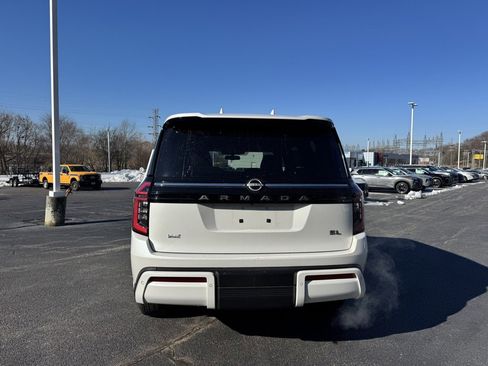 Used 2025 Nissan Armada SL w/ Captain's Chari Seat Package image 6