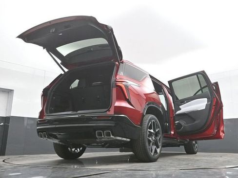 New 2026 Chevrolet Traverse High Country w/ LPO, Floor Liner Package FWD image 55