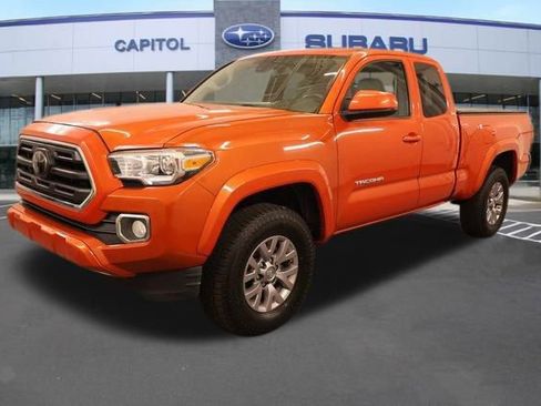 Used 2018 Toyota Tacoma SR5 image 7