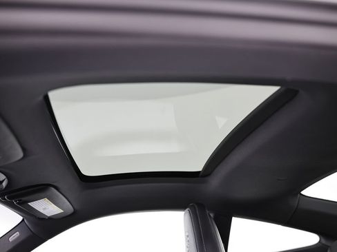 Used 2025 Porsche 911 Carrera S RWD image 20