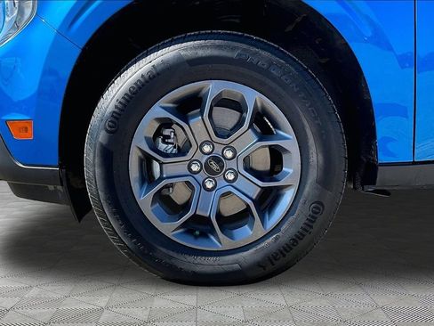 Certified 2025 Ford Maverick XLT w/ Equipment Group 302A AWD/4WD image 9