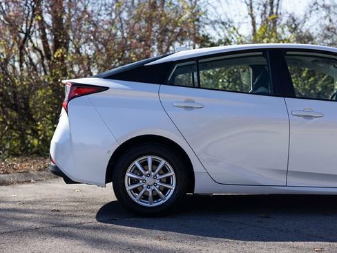 Used 2021 Toyota Prius AWD image 10