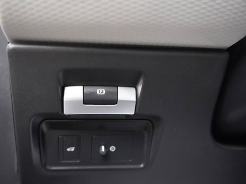 Used 2021 Land Rover Range Rover Evoque S AWD/4WD image 17