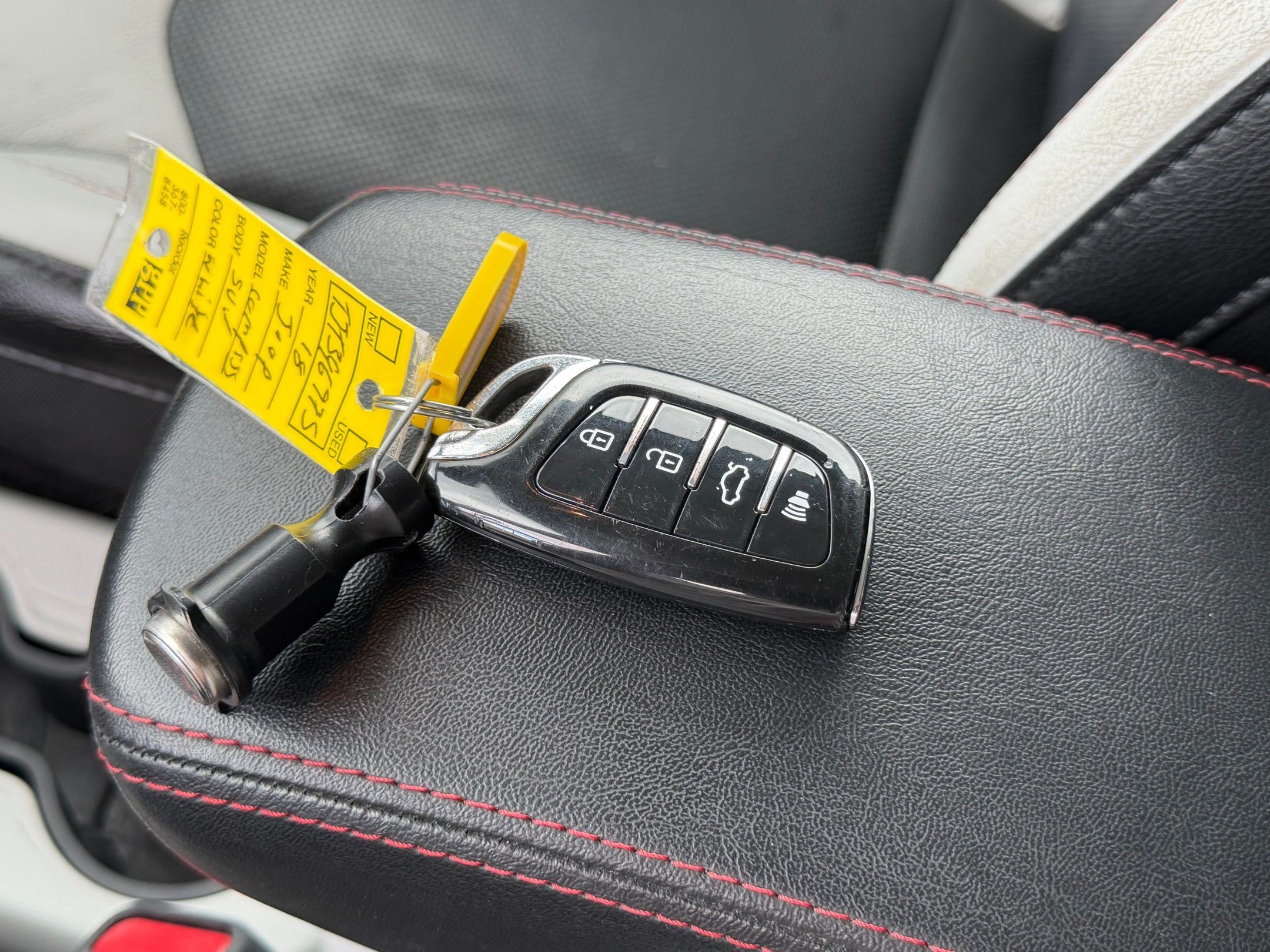 Used 2018 Jeep Compass Limited w/ Navigation Group AWD/4WD image 42