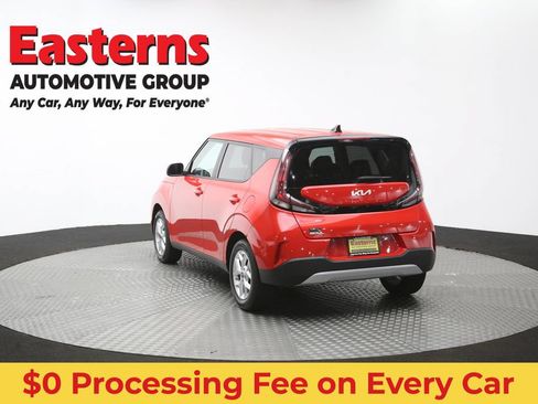 Used 2025 Kia Soul LX w/ LX Technology Package FWD image 65