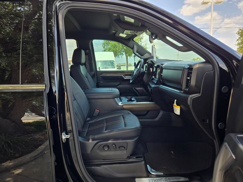 Certified 2025 Chevrolet Silverado 2500 High Country w/ Z71 Off-Road Package AWD/4WD image 23