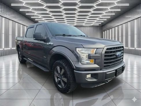 Used 2016 Ford F150 XLT w/ Equipment Group 301A Mid AWD/4WD image 3