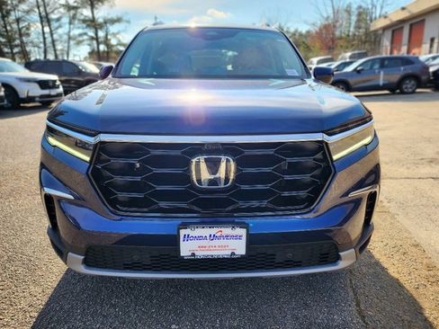 New 2025 Honda Pilot Elite image 2