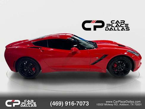 Used 2017 Chevrolet Corvette Stingray Coupe w/ 1LT RWD image 8