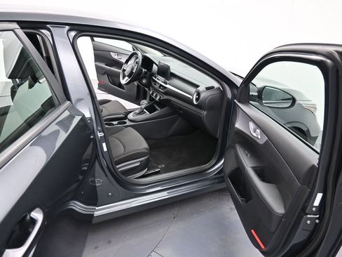 Used 2024 Kia Forte LXS image 16