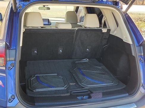 Used 2022 Nissan Rogue SV w/ SV Premium Package image 8