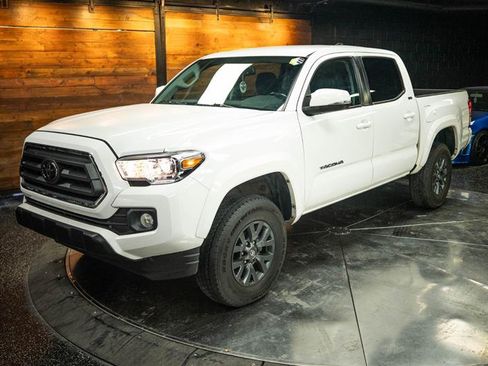 Used 2023 Toyota Tacoma SR5 w/ Technology Package AWD/4WD image 2