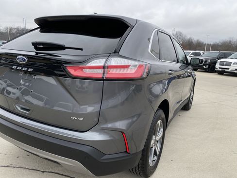 Used 2024 Ford Edge SEL w/ Convenience Package image 6