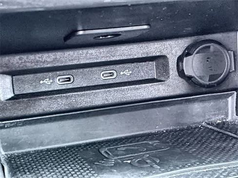 Used 2024 Volkswagen Tiguan SEL R-Line image 34