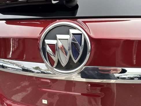 Used 2022 Buick Encore Preferred w/ Safety Package image 28