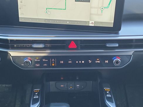 Used 2024 Kia Sorento S w/ Panoramic Sunroof Package image 20