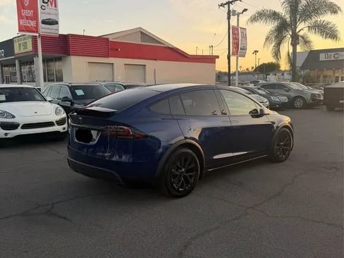 Used 2022 Tesla Model X image 5