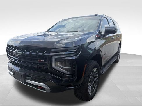 Used 2025 Chevrolet Tahoe Z71 w/ Comfort Package AWD/4WD image 2