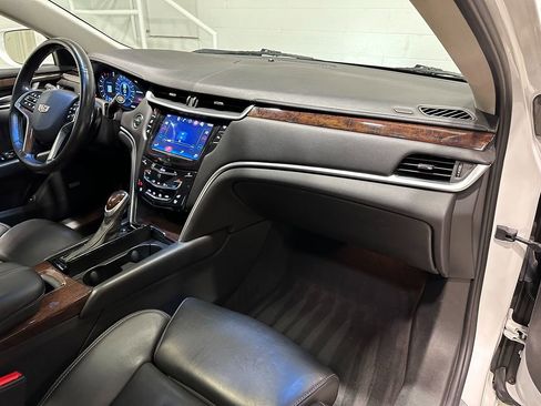 Used 2017 Cadillac XTS Premium Luxury image 14