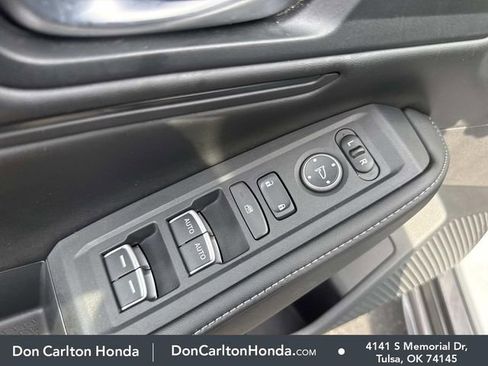 Used 2023 Honda Accord Sport image 11
