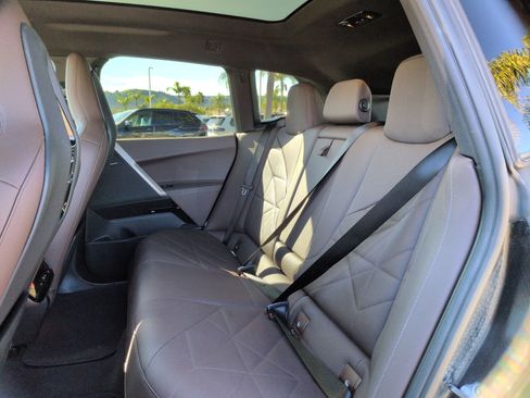 Used 2024 BMW iX xDrive50 w/ Sport Package image 31