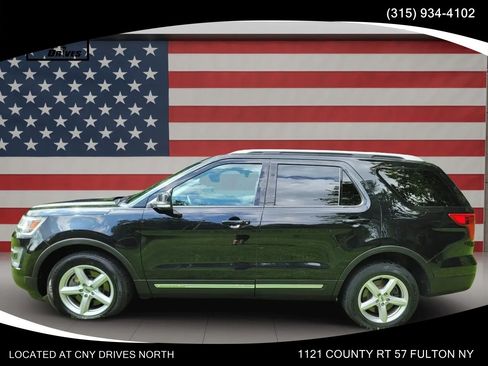 Used 2016 Ford Explorer XLT w/ Equipment Group 202A AWD/4WD image 8