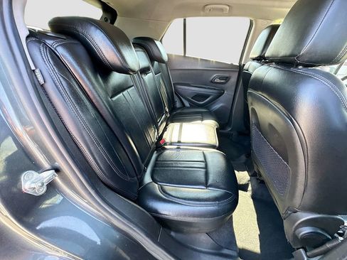 Used 2020 Chevrolet Trax LS w/ Tint and Cruise Package image 32