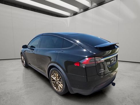Used 2018 Tesla Model X 100D AWD/4WD image 2