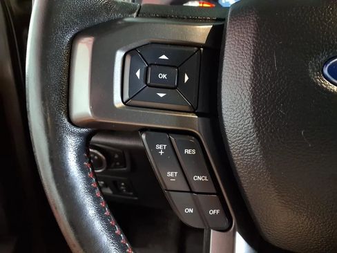 Used 2019 Ford F150 Lariat w/ Equipment Group 502A Luxury AWD/4WD image 30