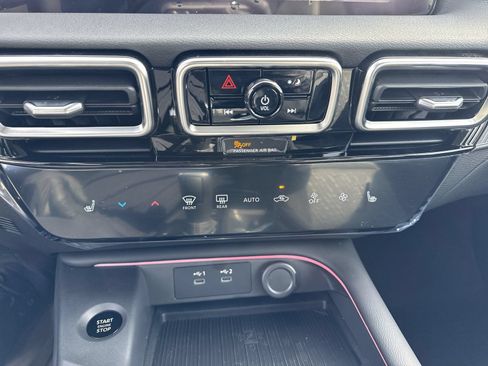 New 2026 Nissan Sentra SV w/ SV Convenience Package FWD image 17