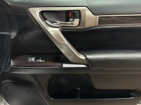 Used 2014 Lexus GX 460 image 20