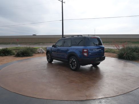 Used 2024 Ford Bronco Sport Outer Banks image 4